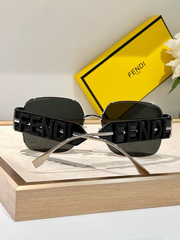 Fendi Glasses smx(300)